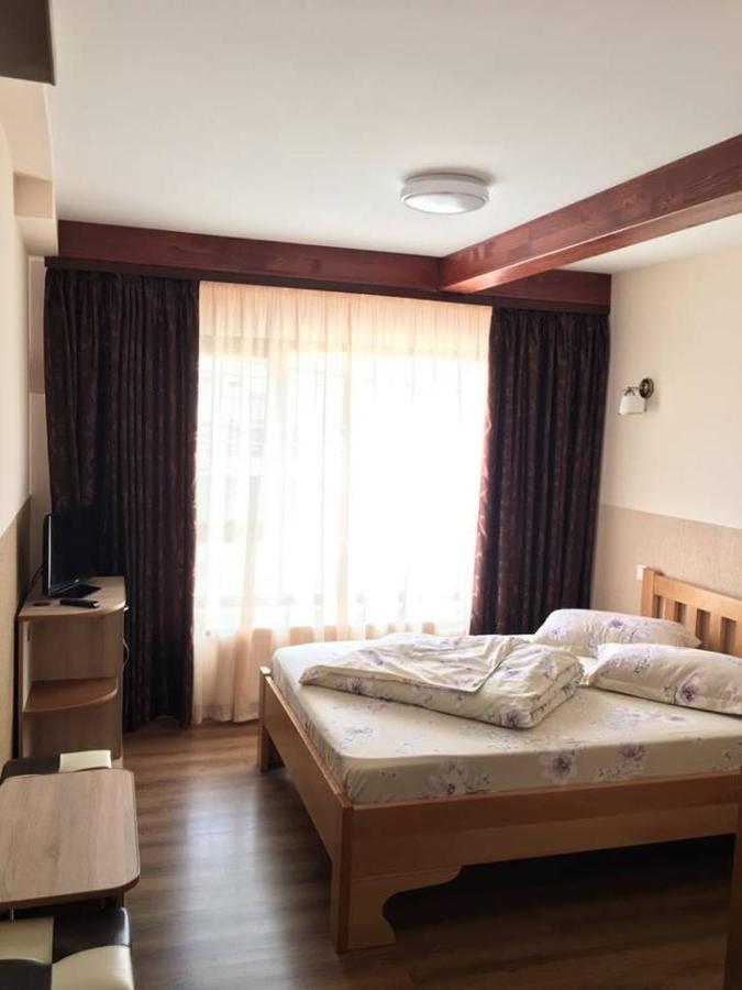 Motel Mesterul Manole Curtea de Argeş Eksteriør bilde